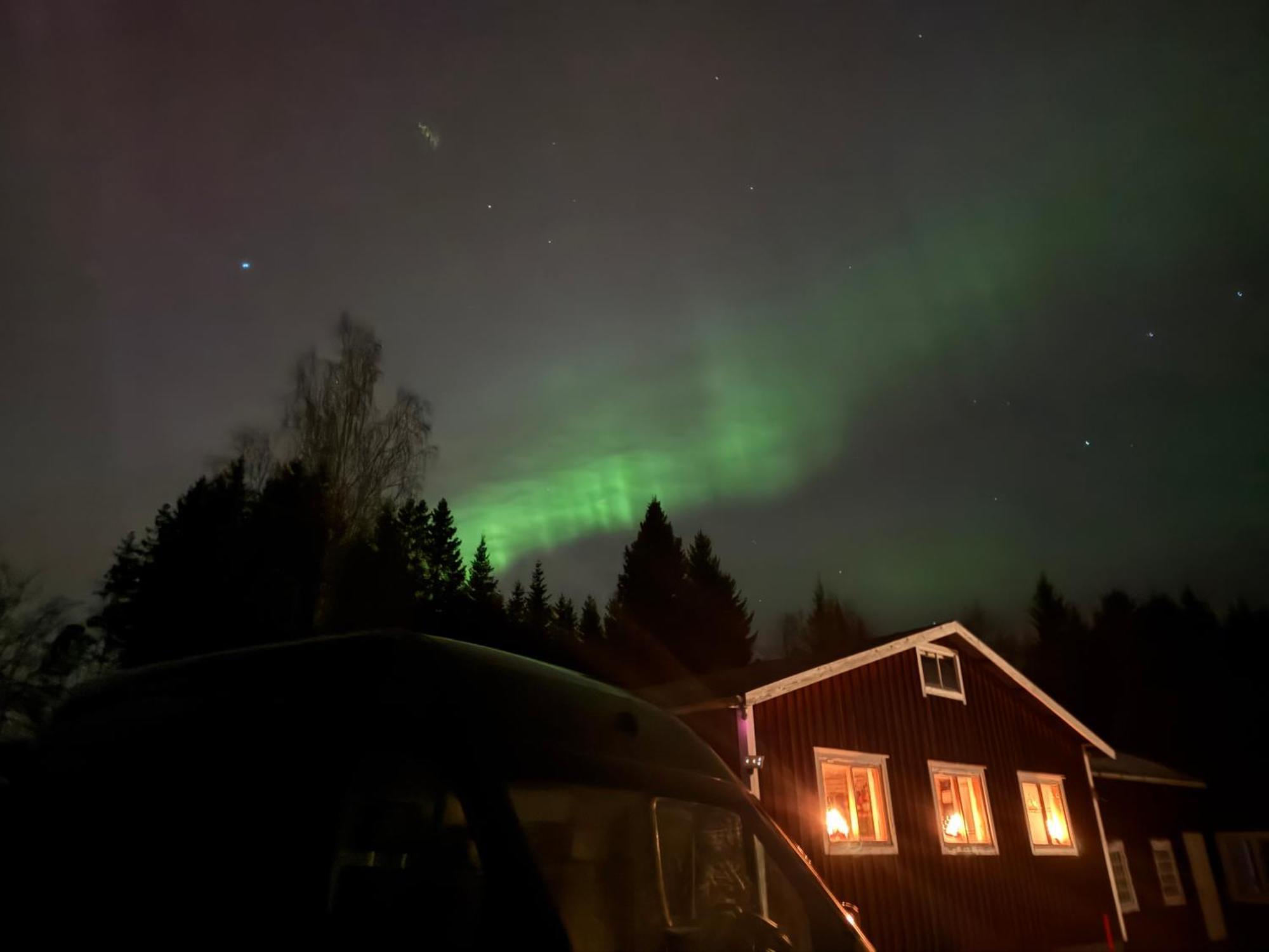 Ett Hus Med 3 Sovrum Med Supersnabba Internet Fiberanslutningen 1000Mb-100Mb I Hoeg, 7 Minuter Fran Hudiksvall Extérieur photo