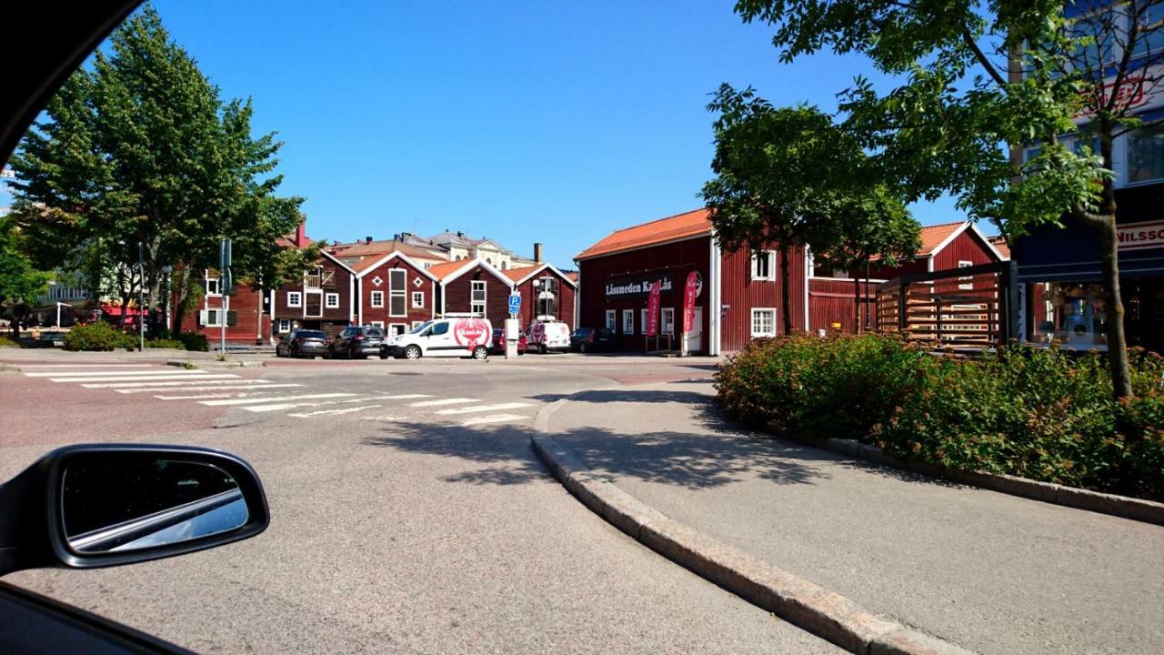 Ett Hus Med 3 Sovrum Med Supersnabba Internet Fiberanslutningen 1000Mb-100Mb I Hoeg, 7 Minuter Fran Hudiksvall Extérieur photo
