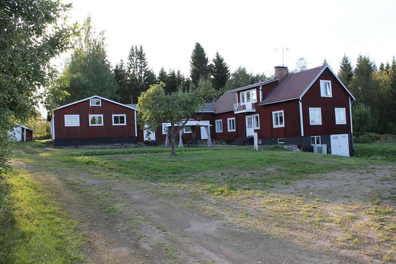 Ett Hus Med 3 Sovrum Med Supersnabba Internet Fiberanslutningen 1000Mb-100Mb I Hoeg, 7 Minuter Fran Hudiksvall Extérieur photo